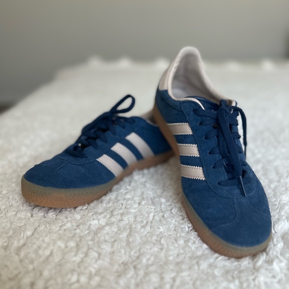 SOLD
Adidas Blue Suede Sneakers - Picture 1 of 5